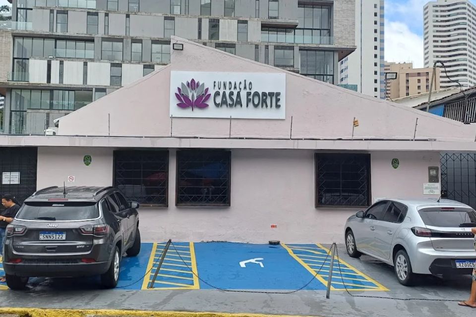 Mutirão da saúde contra o câncer nos olhos é realizado pela Fundação Casa Forte
/Reprodução/Google Street View