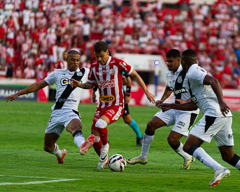Náutico x Ponte Preta, em partida realizada nos Aflitos (Gabriel França / CNC)