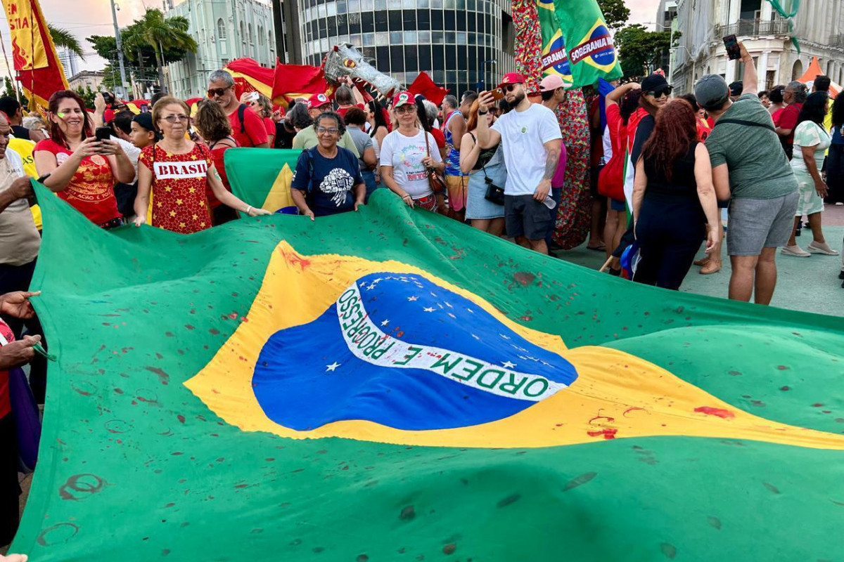 Ato contra anistia e PEC da Blindagem que aconteceu neste domingo (21) no Recife (Foto: Blog Dantas Barreto) Ato contra anistia e PEC da Blindagem que aconteceu neste domingo (21) no Recife/Foto: Blog Dantas Barreto
