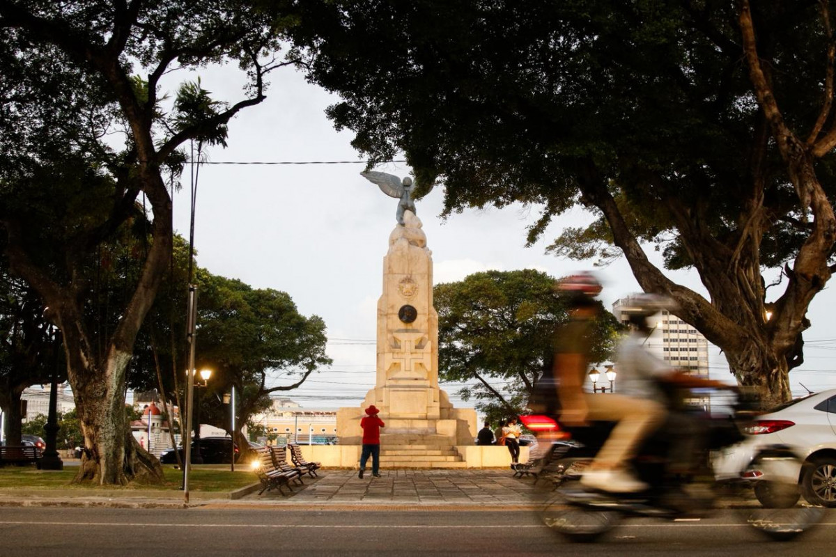 Praça Dezessete, no Recife (Foto: Marina Torres/DP Foto)