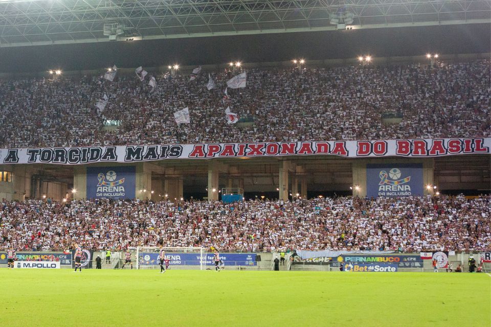 Torcida do Santa Cruz (Rafael Vieira) Torcida do Santa Cruz/Rafael Vieira