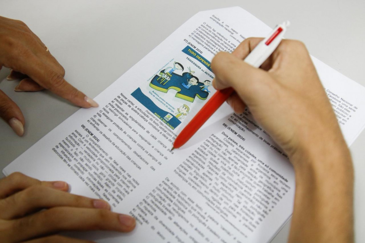 Estudantes devem ter cuidado no controle de tempo ao responder cada questão/Marina Torres/DP Foto