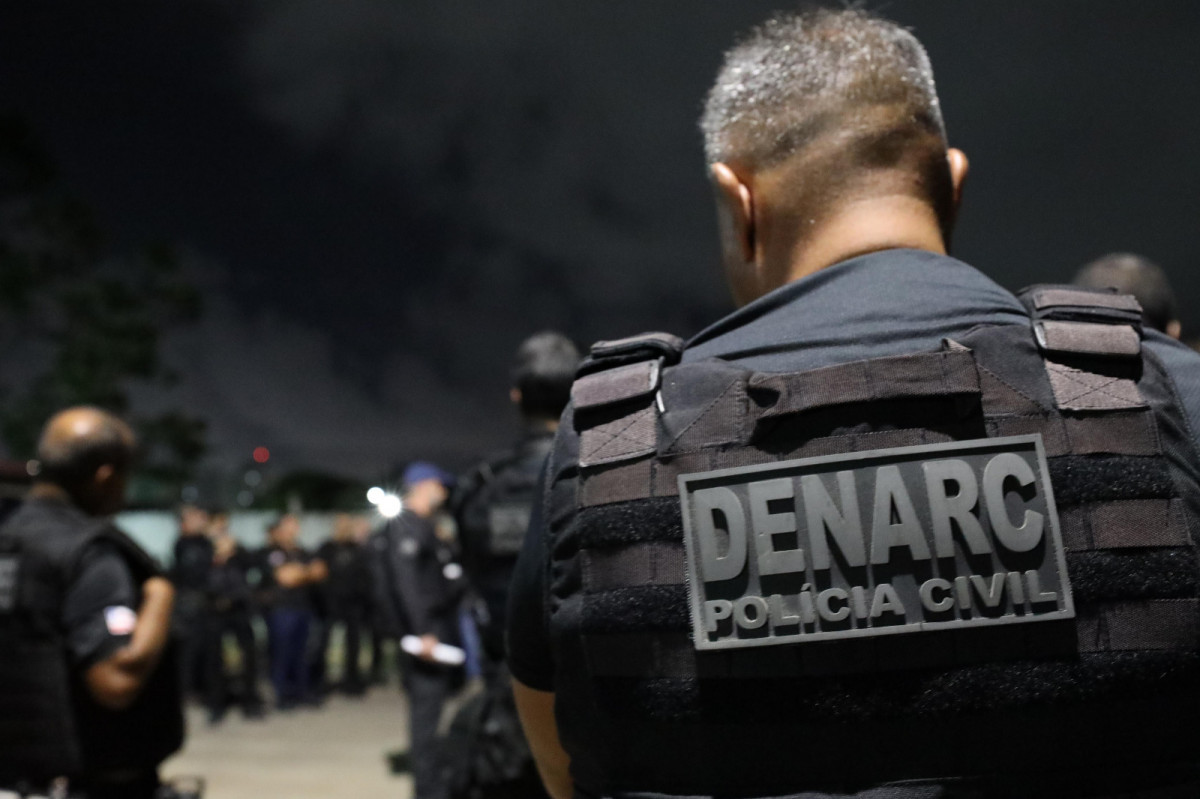 Policiais montaram campana em frente a residência em Petrolina./Foto: Divulgação/Polícia Civil