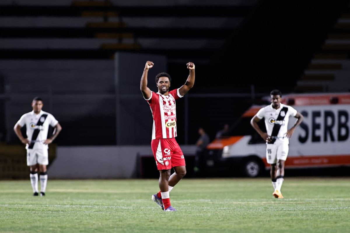 Bruno Mezenga, atacante do Náutico/@kffotografa