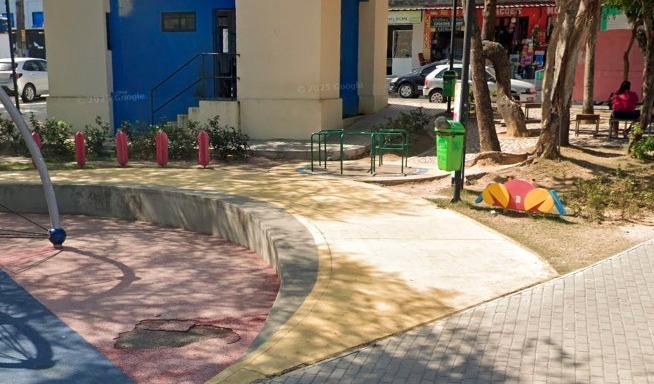 Praça da Primeira Infância - IBURA/Reprodução/Google Street View