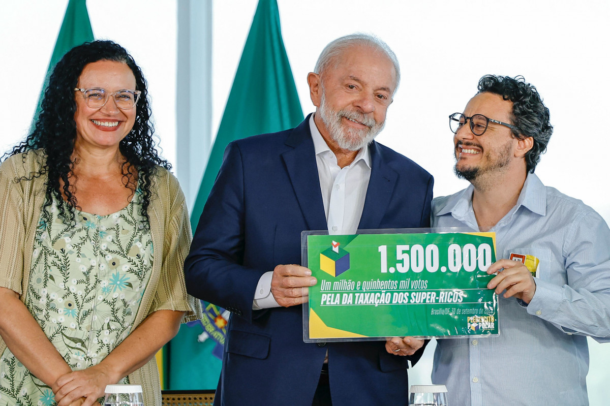 

Reunião com representantes de movimentos sociais para entrega do Plebiscito Popular
/Ricardo Stuckert / PR