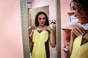 Leona Catalina acionou a Justiça para conseguir colocar próteses