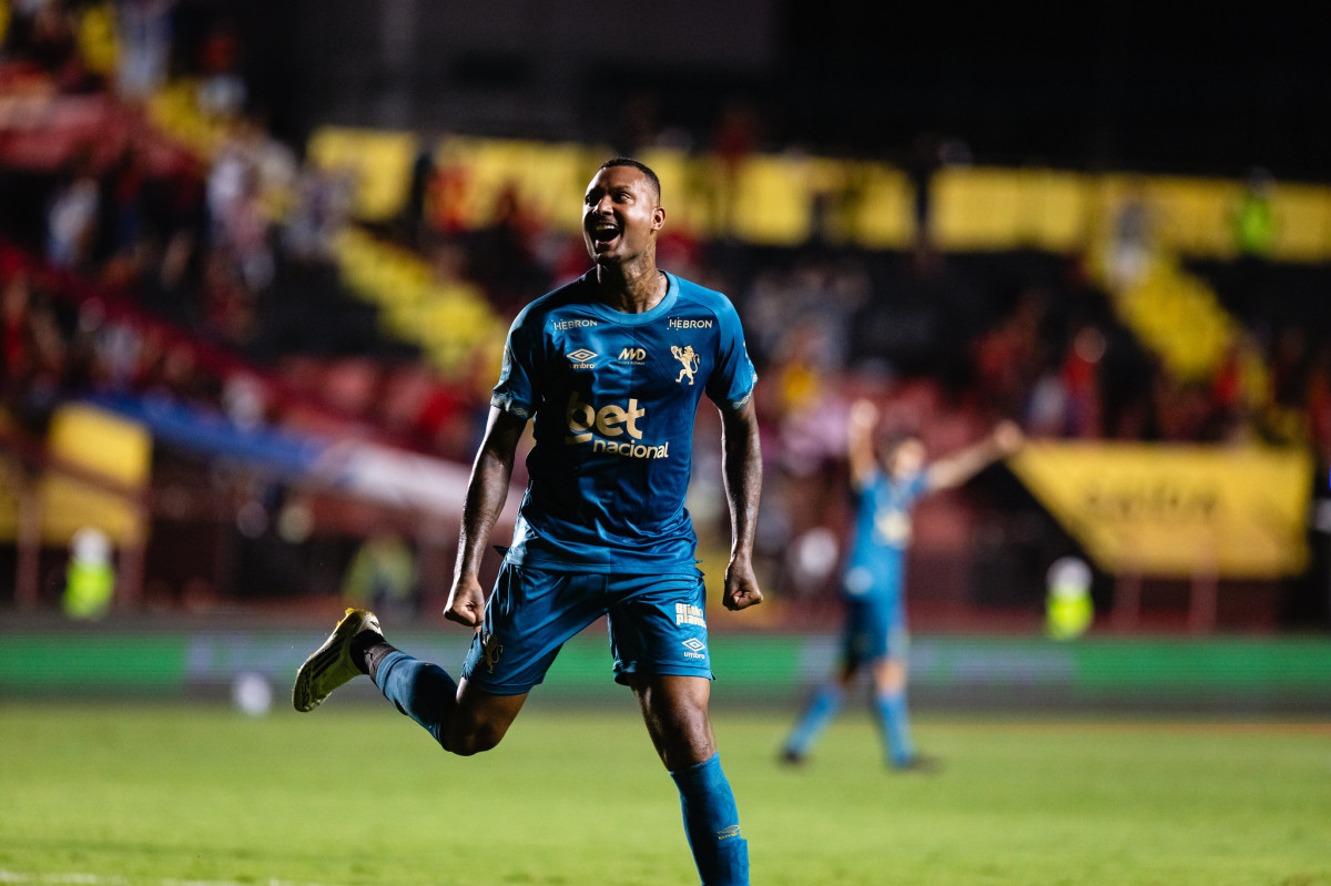 Luan Cândido, lateral-esquerdo do Sport/Paulo Paiva/Sport Recife