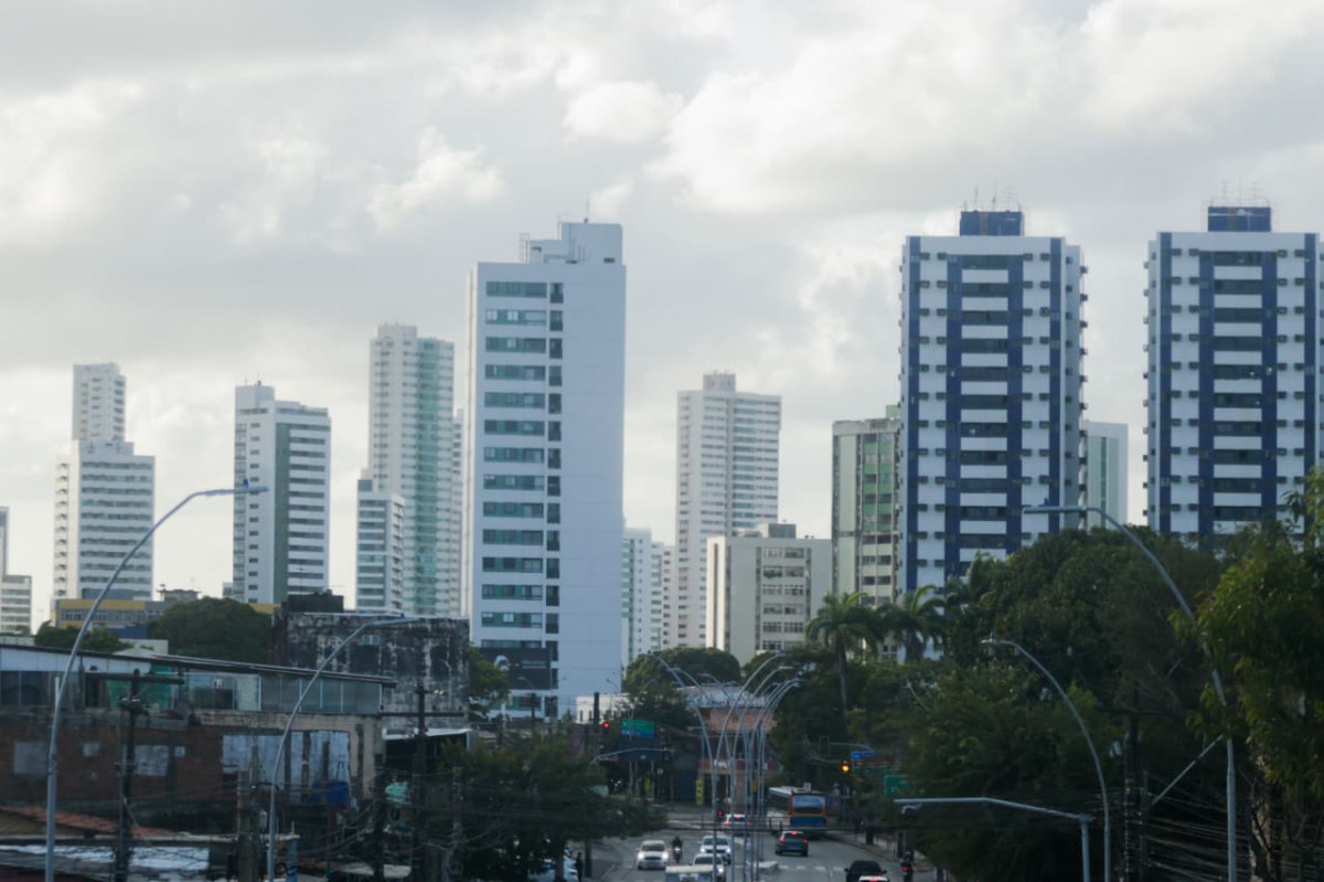 A inadimplência de aluguel de imóveis em Pernambuco subiu 0,93 (p.p.), na comparação com agosto de 2024
/Foto: Sandy James/DP Foto