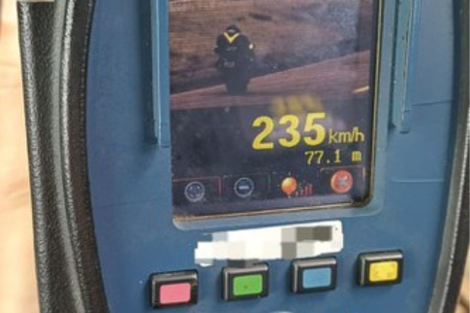 O registro foi feito por um radar móvel da Polícia Rodoviária Federal (PRF) durante ações de fiscalização/PRF/Divulgação