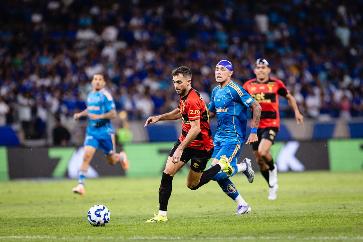  Hyoran, meia do Sport/ Paulo Paiva / Sport Club do Recife