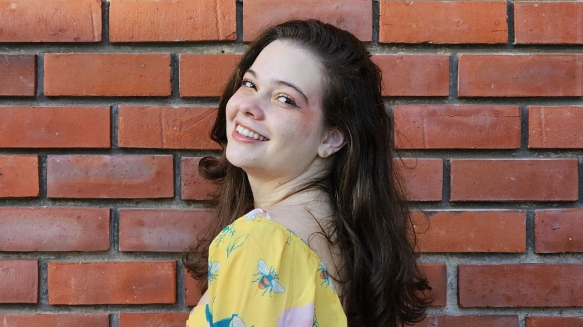 Lara T. Vainstock participa do festival literário/Divulgaçao