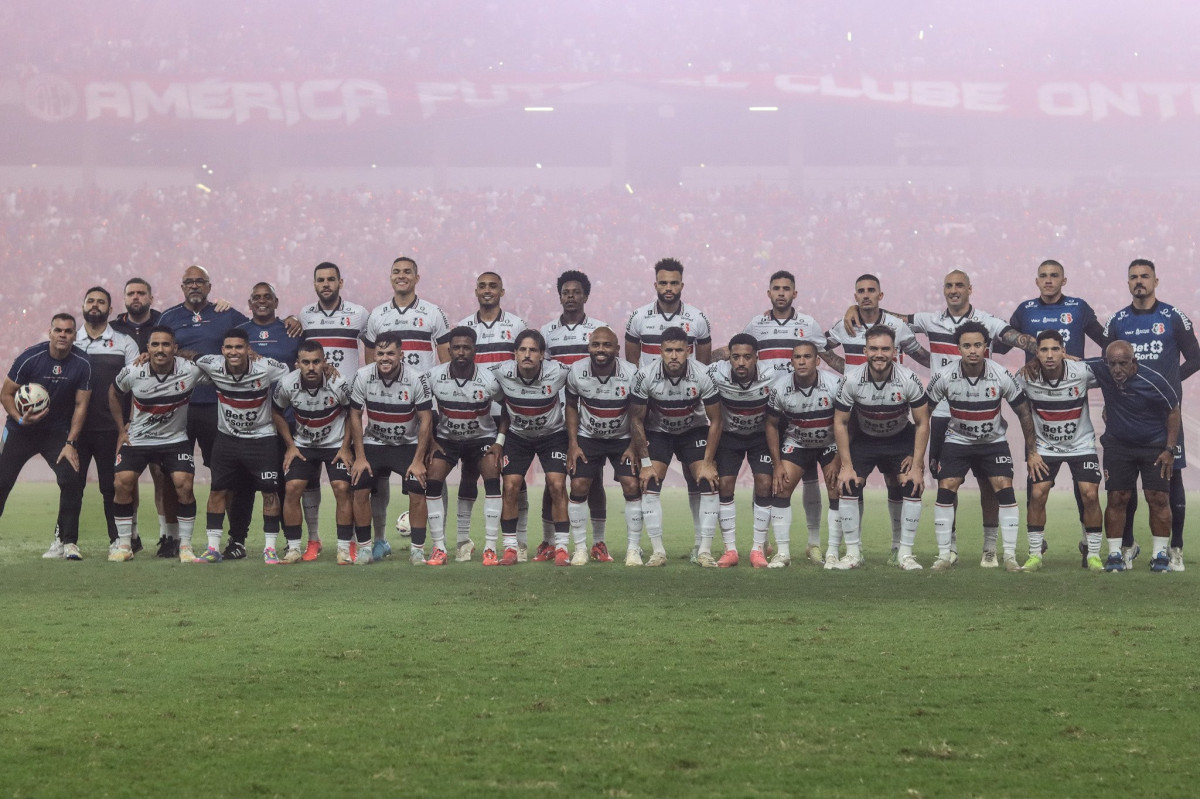Jogadores do Santa Cruz/Evelyn Victoria/SCFC