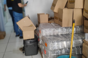 Operação interditou fábrica clandestina de bebidas em San Martim