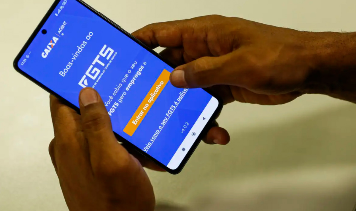 Segundo cálculos do governo, até 2030, R$ 86 bilhões deixarão de ir para as instituições financeiras e permanecerão diretamente com os trabalhadores (Foto: Joédson Alves/Agência Brasil) Segundo cálculos do governo, até 2030, R$ 86 bilhões deixarão de ir para as instituições financeiras e permanecerão diretamente com os trabalhadores/Foto: Joédson Alves/Agência Brasil