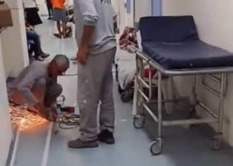 Obras ao lado de pacientes no HRA foram criticadas por usuários das redes sociais/Foto: Reprodução/Instagram