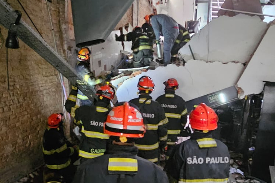 Teto do restaurante Jamile desabou nesta quarta-feira (8) (Divulgação/Corpo de Bombeiros de São Paulo) Teto do restaurante Jamile desabou nesta quarta-feira (8)/Divulgação/Corpo de Bombeiros de São Paulo