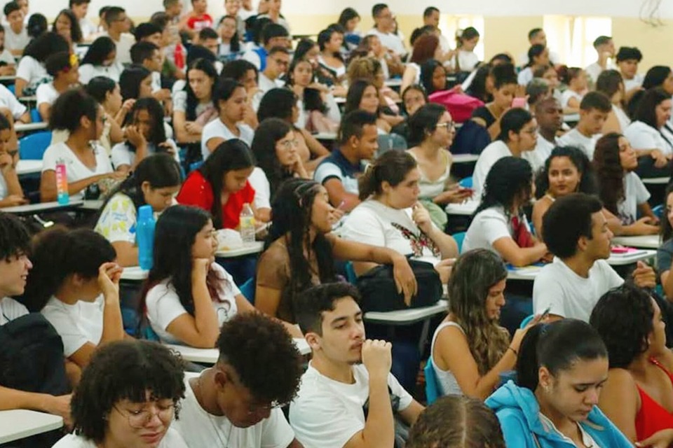Aulão vai preparar para o Enem 2025 (Divulgação ) Aulão vai preparar para o Enem 2025/Divulgação