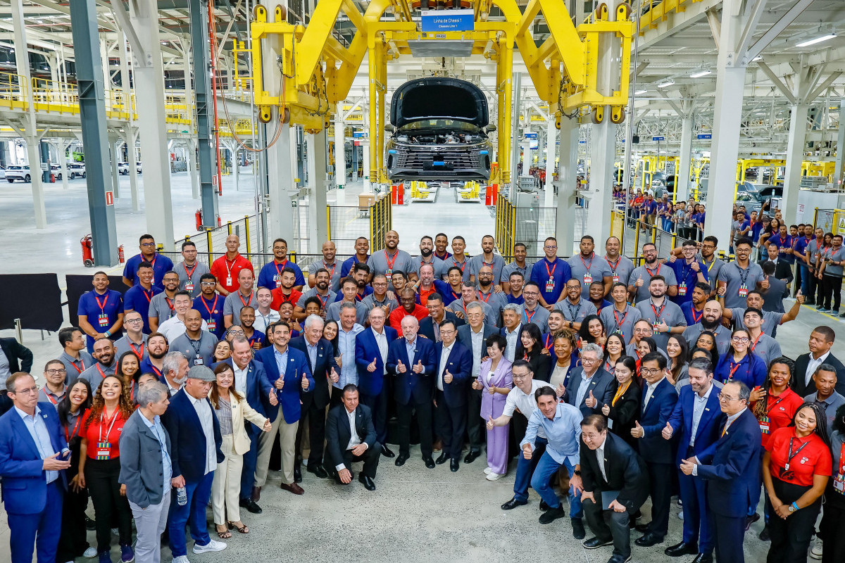 Presidente da República, Luiz Inácio Lula da Silva, durante visita à linha de montagem de veículos da BYD (Ricardo Stuckert/PR) Presidente da República, Luiz Inácio Lula da Silva, durante visita à linha de montagem de veículos da BYD/Ricardo Stuckert/PR