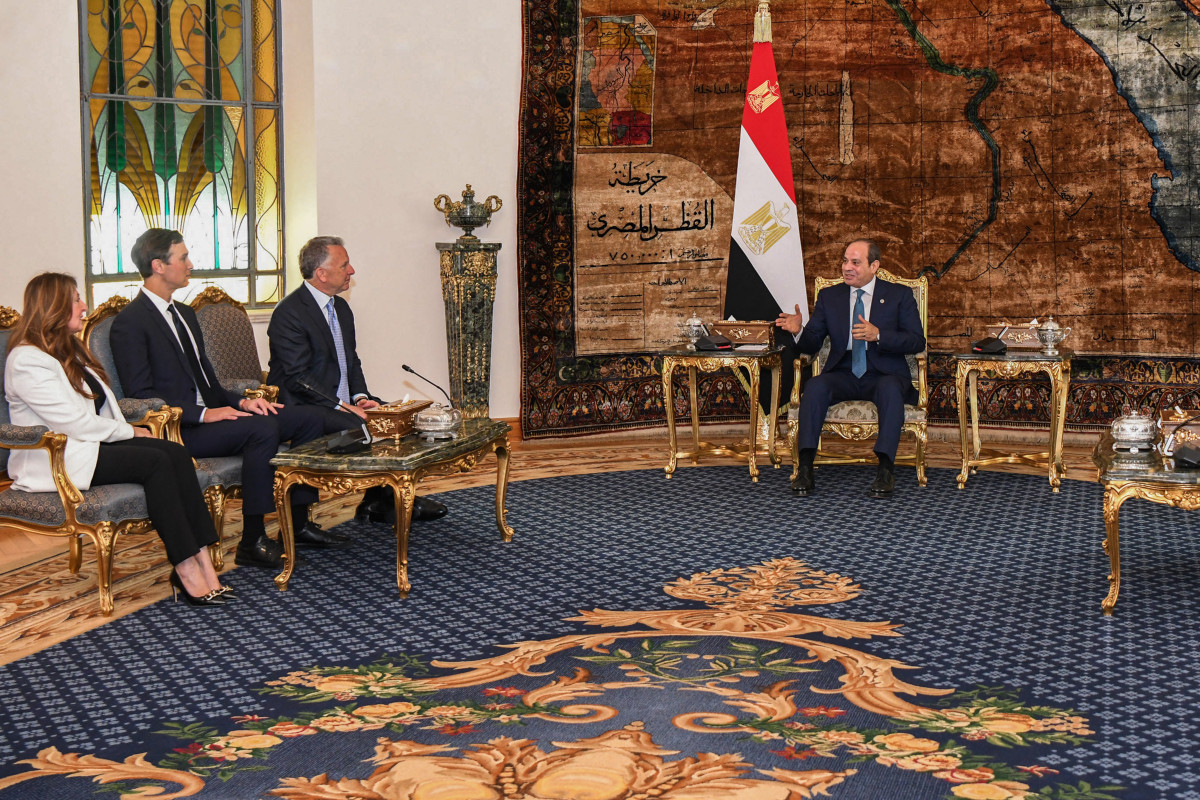 Israel e Hamas concordaram, em 9 de outubro, com um acordo de cessar-fogo em Gaza para libertar os reféns restantes ( EGYPTIAN PRESIDENCY / AFP) Israel e Hamas concordaram, em 9 de outubro, com um acordo de cessar-fogo em Gaza para libertar os reféns restantes/ EGYPTIAN PRESIDENCY / AFP