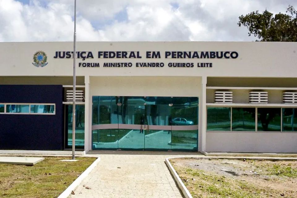 Ex-prefeito de Terezinha, no Agreste de Pernambuco, é condenado por improbidade administrativa (Reprodução/JFPE) Ex-prefeito de Terezinha, no Agreste de Pernambuco, é condenado por improbidade administrativa/Reprodução/JFPE