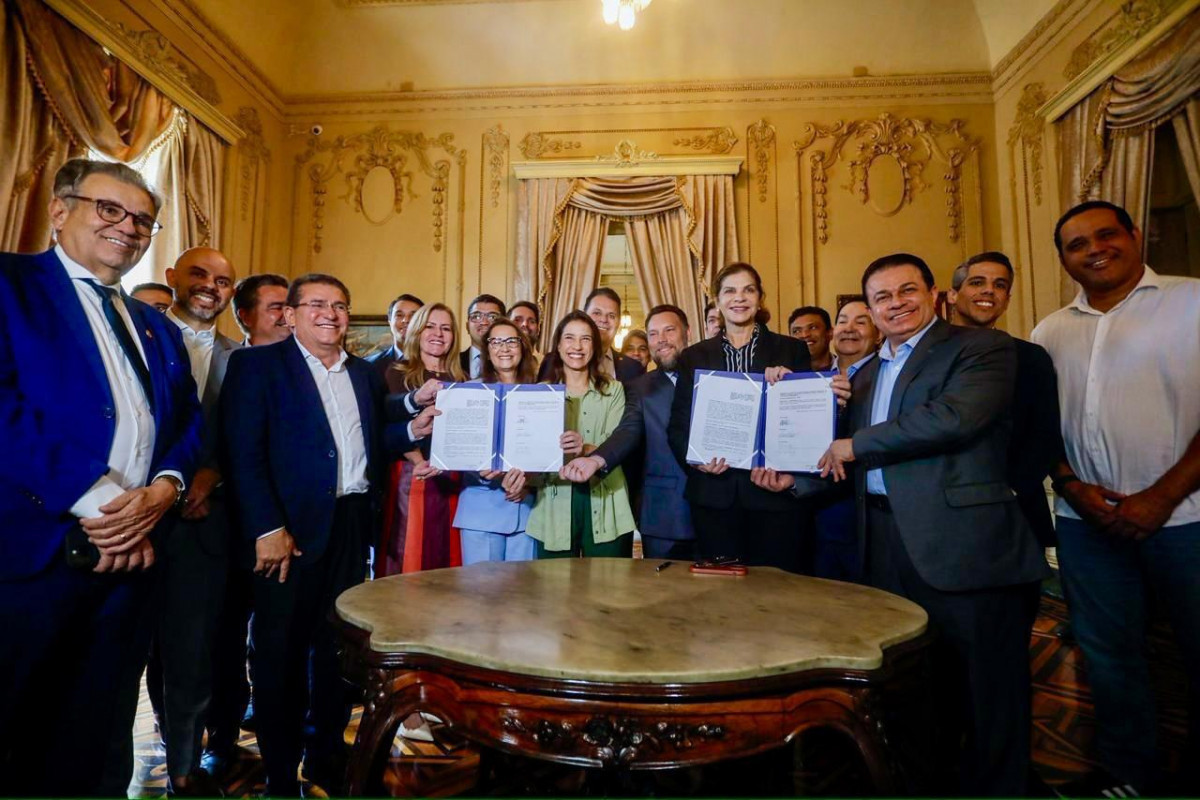 Governo de Pernambuco - Assinatura de contratos de R$ 1,4 bilhão com o Banco do Brasil/Foto: Miva Filho/Secom