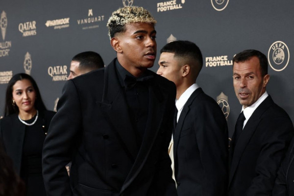 Lamine Yamal, jogador do Barcelona e Seleção da Espanha (FRANCK FIFE / AFP)