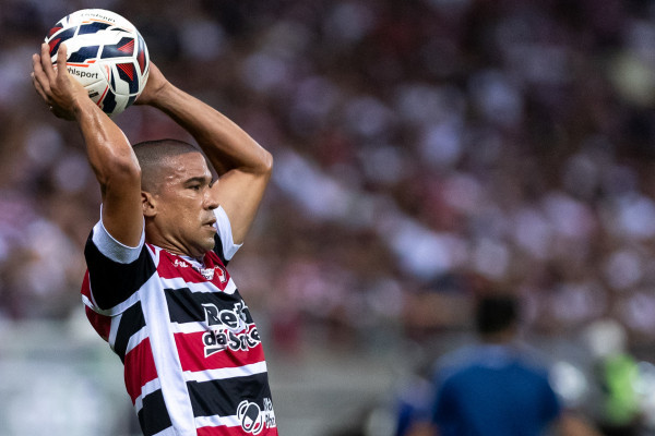 São Lourenço da Mata, PE, 27/09/2025 - SANTA CRUZ X BARRA - Na tarde deste sábado(27), a equipe do Santa Cruz recebeu a equipe do Barra pelo primeiro jogo da Final do Campeonato Brasileiro da Serie D 2025 na Arena de Pernambuco. Toty