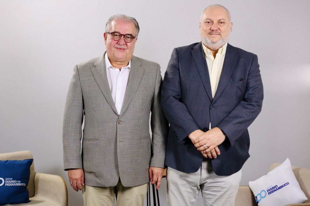 Deputado Augusto Coutinho e o Carlos Vital presidente do Diario de Pernambuco (Melissa Fernandes/DP) Deputado Augusto Coutinho e o Carlos Vital presidente do Diario de Pernambuco /Melissa Fernandes/DP