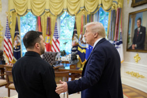 Presidente da Ucr&acirc;nia, Volodymyr Zelensky e o presidente dos EUA, Donald Trump 