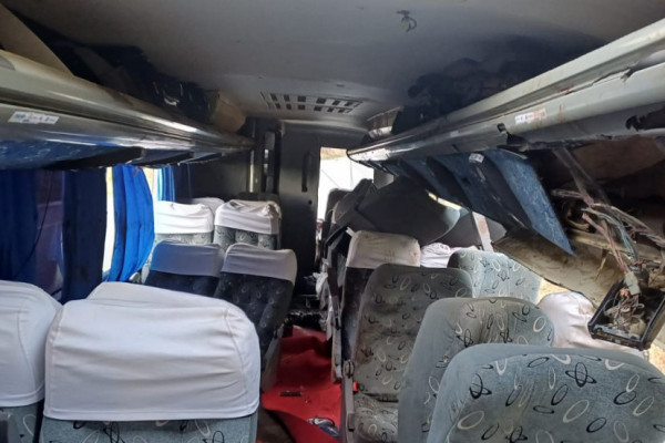 Acidente de ônibus em Saloá deixou mortos e feridos (PRF/Divulgação)