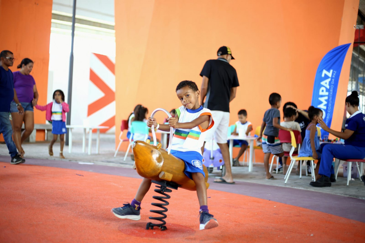 Comvida foi inaugurado sob Viaduto Capitão Temudo, na área central do Recife (Melissa Fernandes/ DP Foto)