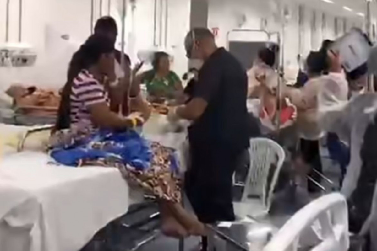 Pacientes estavam cobertos para evitar picadas (Foto: Reprodução/Instagram) Pacientes estavam cobertos para evitar picadas /Foto: Reprodução/Instagram