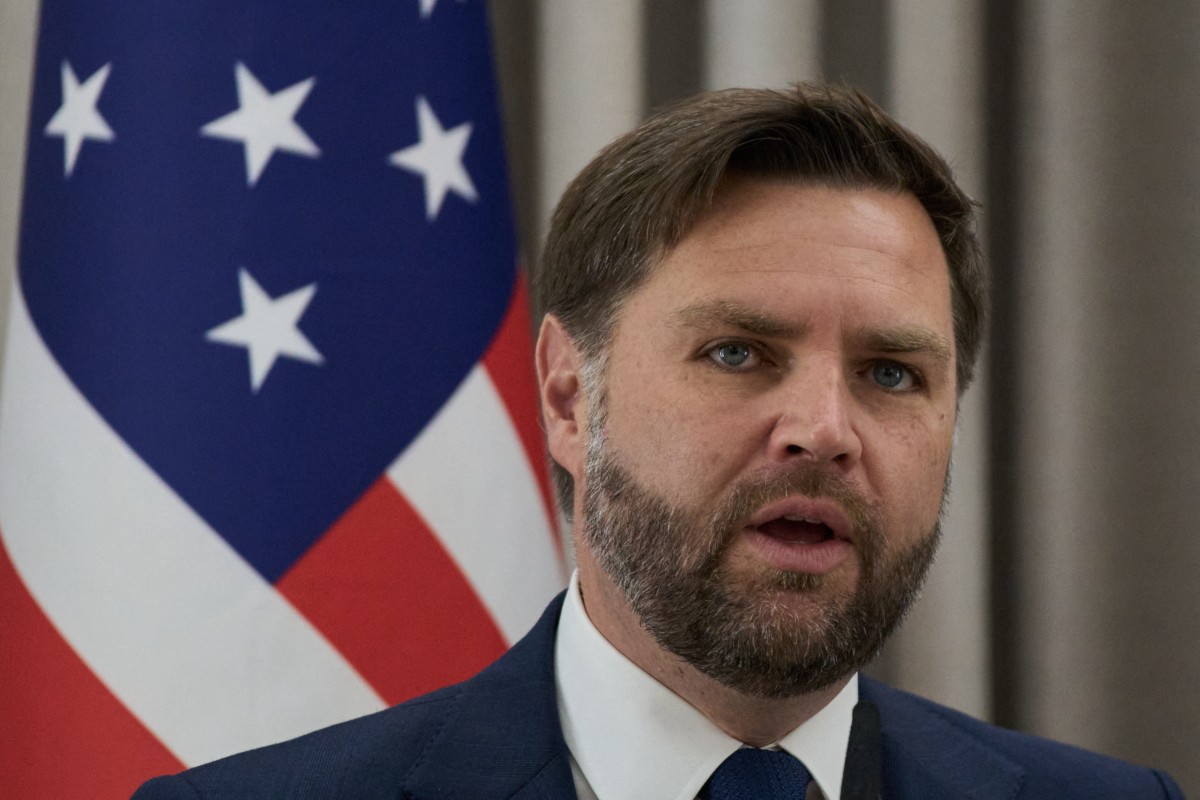 O vice-presidente dos EUA, JD Vance, fala à imprensa durante seu encontro com o presidente israelense Isaac Herzog na residência presidencial em Jerusalém, em 22 de outubro de 2025 ( AFP) O vice-presidente dos EUA, JD Vance, fala à imprensa durante seu encontro com o presidente israelense Isaac Herzog na residência presidencial em Jerusalém, em 22 de outubro de 2025/ AFP