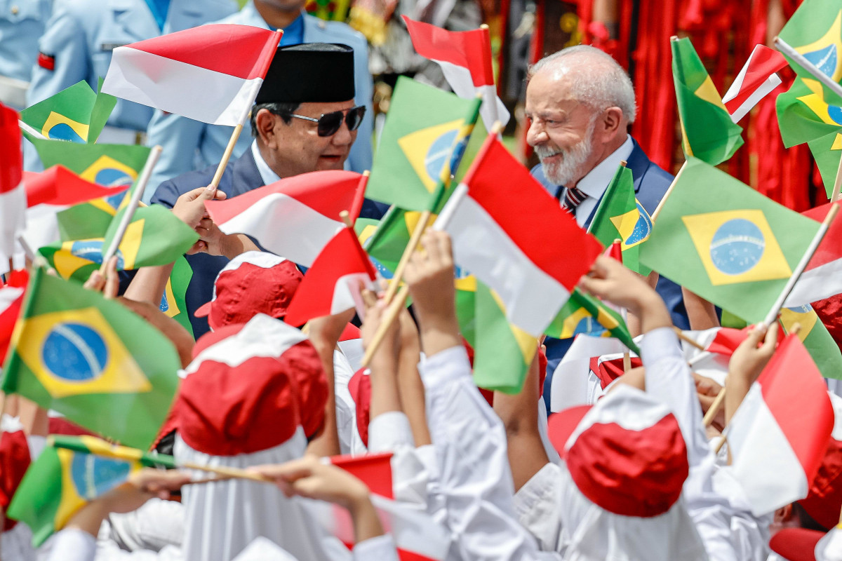 Presidente da República, Luiz Inácio Lula da Silva, durante cerimônia oficial de chegada ao Palácio Merdeka. Palácio Merdeka – Jacarta (Indonésia) (Foto: Ricardo Stuckert / PR) Presidente da República, Luiz Inácio Lula da Silva, durante cerimônia oficial de chegada ao Palácio Merdeka. Palácio Merdeka – Jacarta (Indonésia)/Foto: Ricardo Stuckert / PR