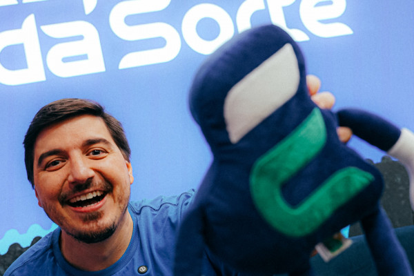 Luisinho, novo embaixador do Esportes da Sorte (Divulgação/Esportes da Sorte) Luisinho, novo embaixador do Esportes da Sorte/Divulgação/Esportes da Sorte