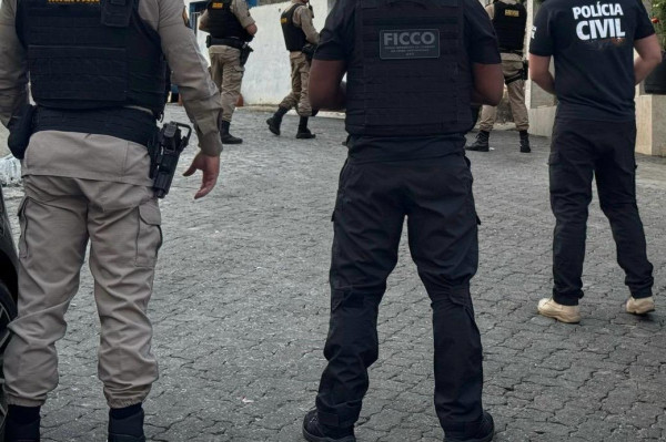 prisão foi realizada em Camaragibe nesta semana (Foto: PF)