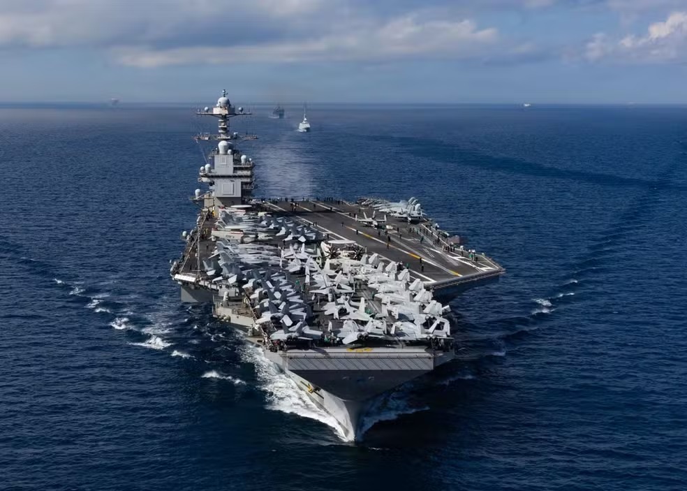 Alyssa Joy/Marinha dos Estados Unidos ( Porta-aviões USS Gerald Ford) 
 Alyssa Joy/Marinha dos Estados Unidos/ Porta-aviões USS Gerald Ford