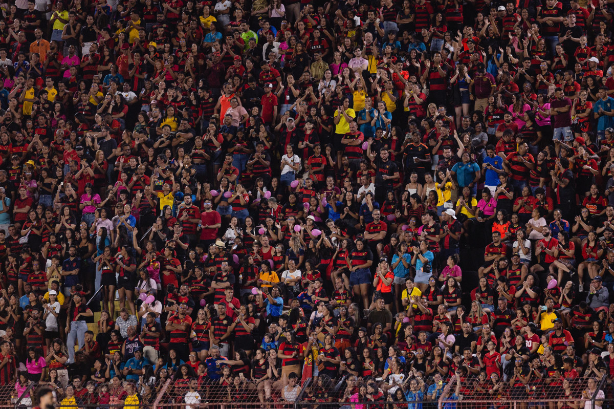 Torcida do Sport na Ilha do Retiro (Paulo Paiva/Sport Recife) Torcida do Sport na Ilha do Retiro/Paulo Paiva/Sport Recife