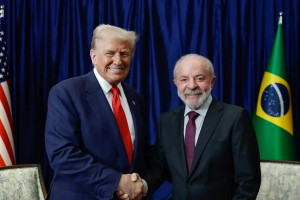 Presidente do Brasil, Lula, se reúne com o presidente dos Estados Unidos, Domald Trump, na 47ª Cúpula da Associação de Nações do Sudeste Asiático (ASEAN)