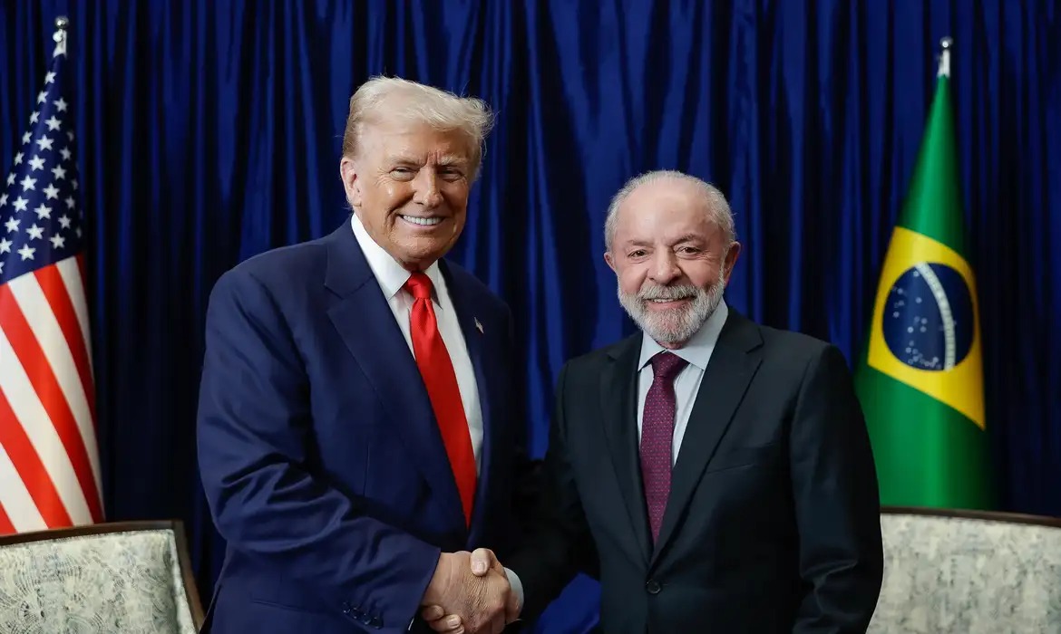Presidente do Brasil, Lula, se reúne com o presidente dos Estados Unidos, Domald Trump, na 47ª Cúpula da Associação de Nações do Sudeste Asiático (ASEAN) (Foto: Ricardo Stuckert) Presidente do Brasil, Lula, se reúne com o presidente dos Estados Unidos, Domald Trump, na 47ª Cúpula da Associação de Nações do Sudeste Asiático (ASEAN)/Foto: Ricardo Stuckert