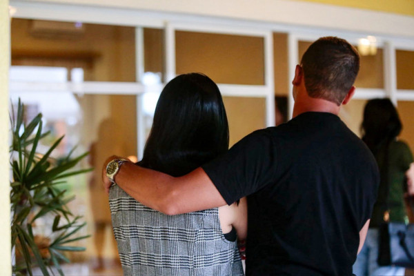 Família e fãs se despedem de Vanessa Rios (Foto: Crysli Viana/DP Foto)