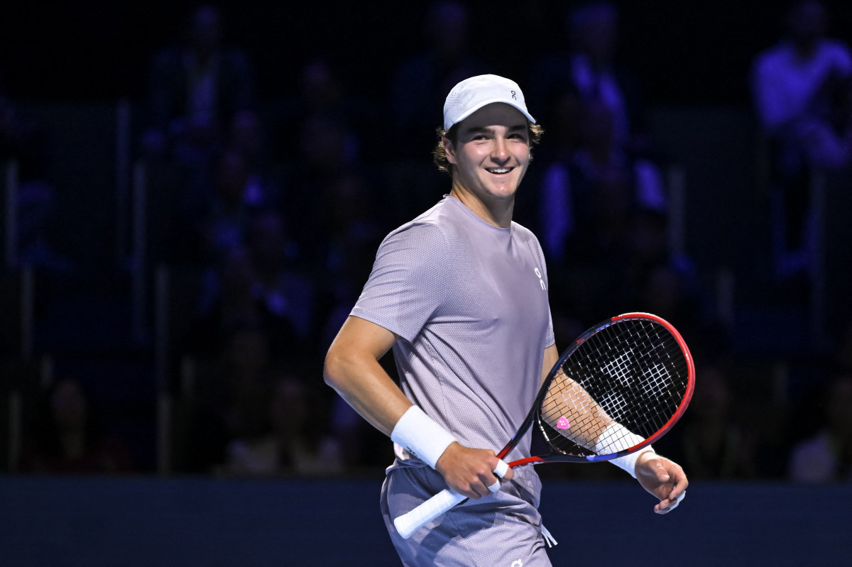 João Fonseca derrotou o espanhol Alejandro Davidovich Fokina e foi campeão do ATP 500 (FABRICE COFFRINI / AFP) João Fonseca derrotou o espanhol Alejandro Davidovich Fokina e foi campeão do ATP 500/FABRICE COFFRINI / AFP