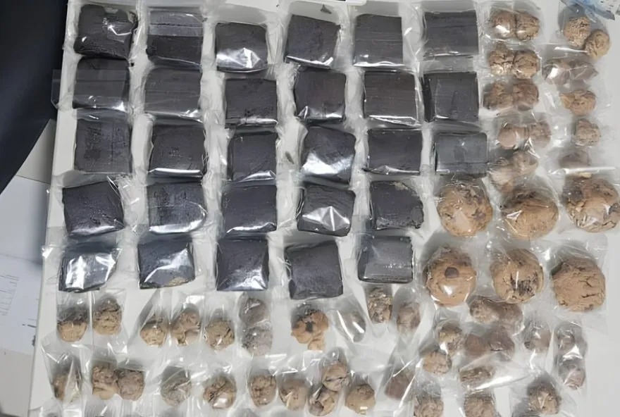 Cookies e brownies apreendidos pela PMPE /Foto: Reprodução/PMPE