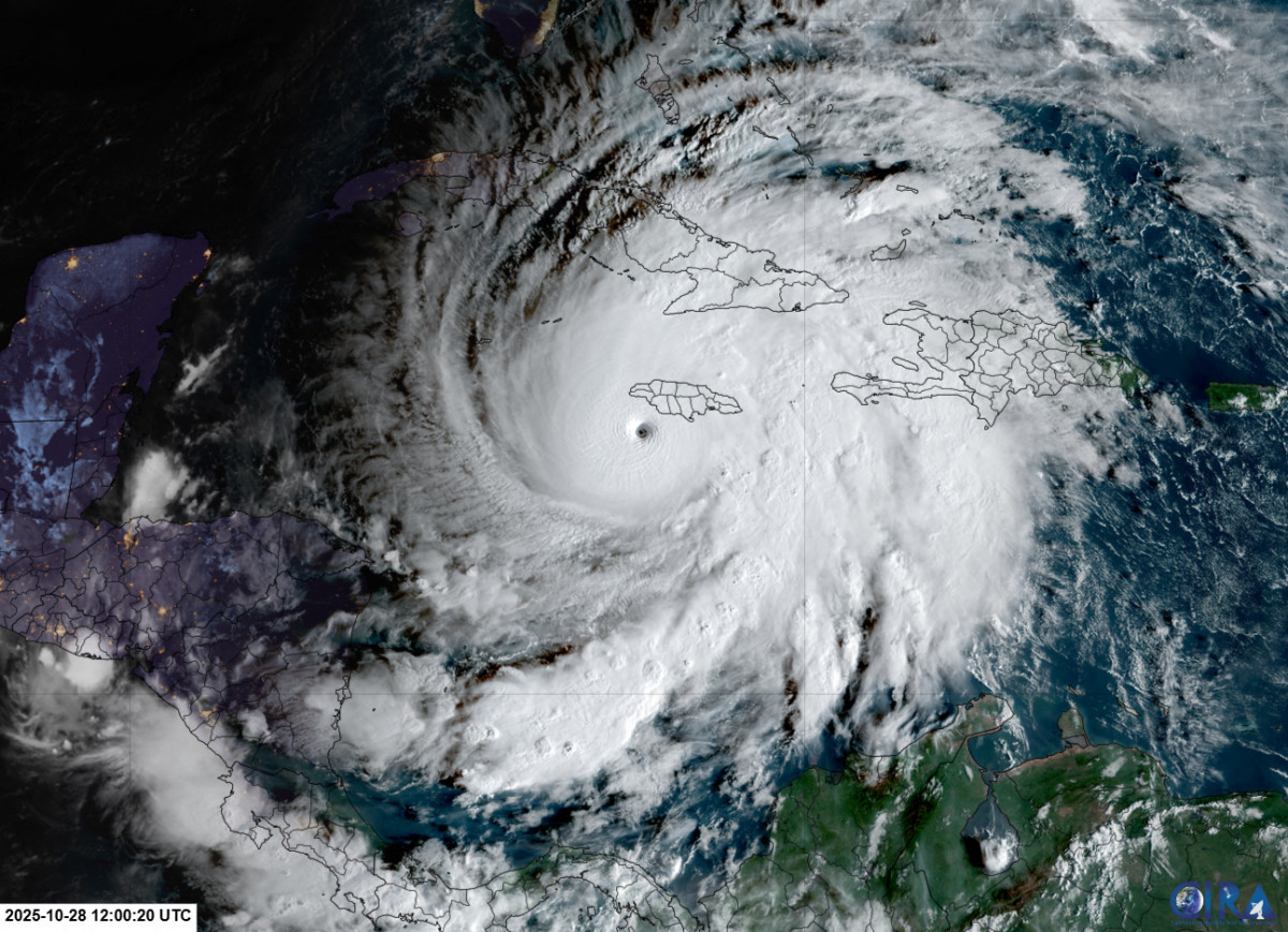 AFP PHOTO/RAMMB/CIRA