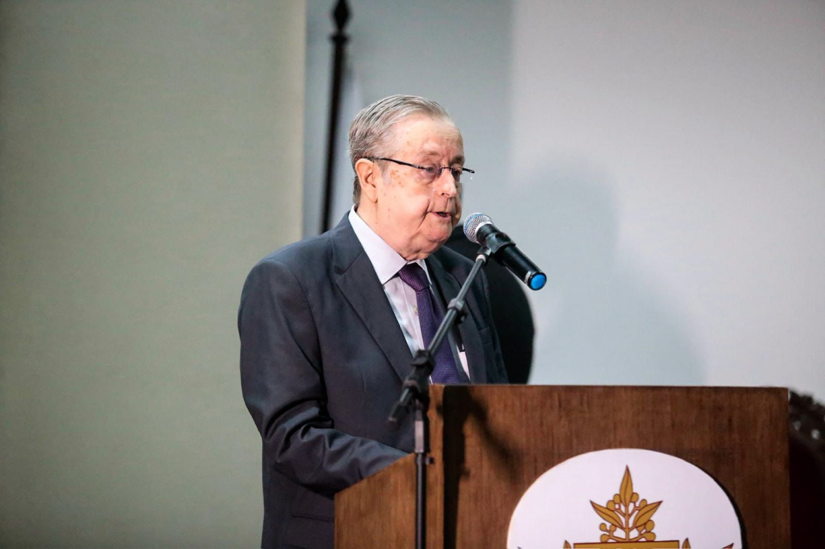 Roberto Pereira em cerimônia de posse na Academia Pernambucana de Letras 
 (Crysli Viana/DP Foto) Roberto Pereira em cerimônia de posse na Academia Pernambucana de Letras 
/Crysli Viana/DP Foto