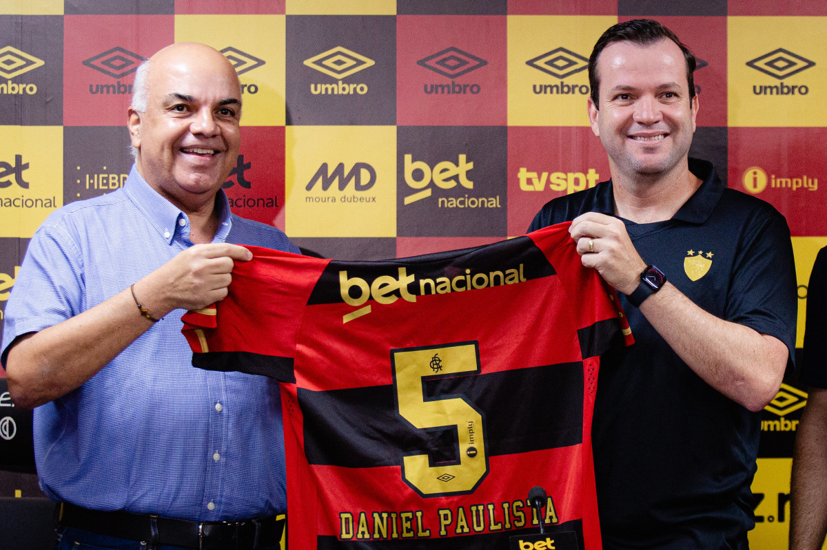 Presidente Yuri Romão e Daniel Paulista, que deixou o comando técnico do Sport/Paulo Paiva/Sport Recife