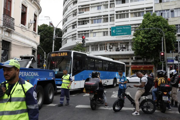 A cidade do Rio de Janeiro amanheceu em situação de normalidade, após o caos vivido nessa terça-feira (28) (Foto: Fernando Frazão/Agência Brasil)