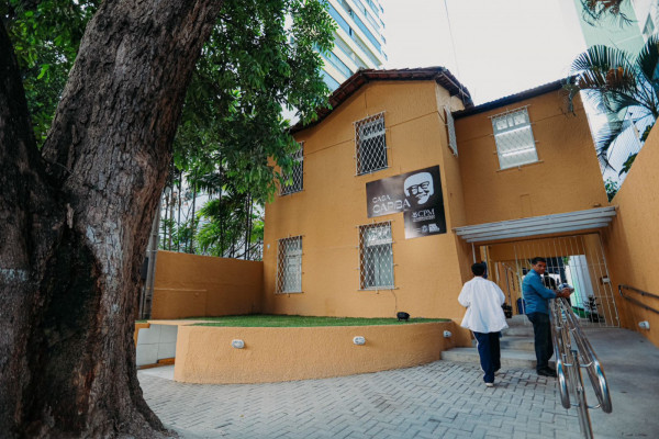 Governo inaugura Casa Capiba