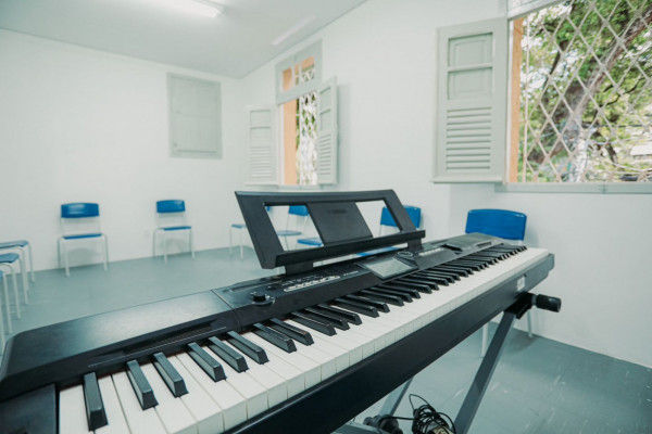 Casa Capiba é o mais novo espaço cultural dedicado à formação musical e à preservação da memória de um dos maiores ícones da cultura do Estado. (Foto: Janaína Pepeu/Secom)
